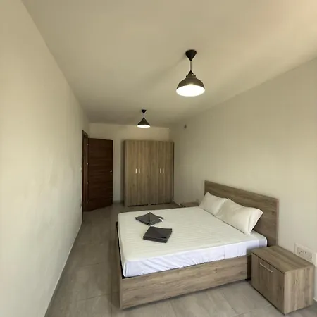 Lejlighed 4-bedroom In Pieta P9 Tal Guardamangia