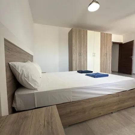 4-bedroom In Pietà P9 *