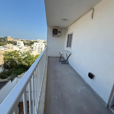 Apartment 4-bedroom In Pieta P9