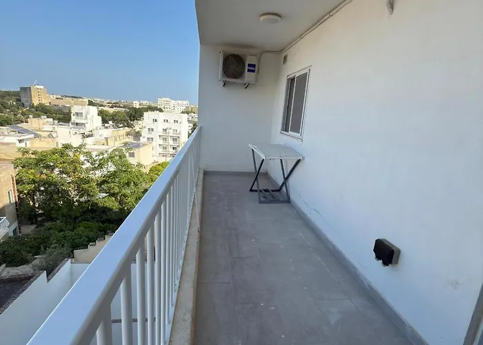 Apartment 4-bedroom In Pieta P9